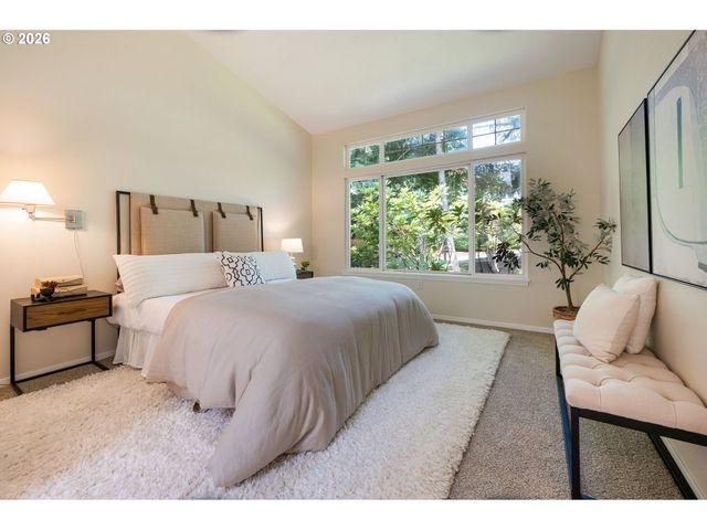 9837 Nw SILVER RIDGE Loop Nw, Portland, OR 97229