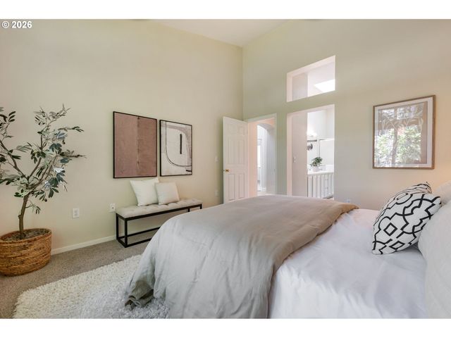 9837 Nw SILVER RIDGE Loop Nw, Portland, OR 97229