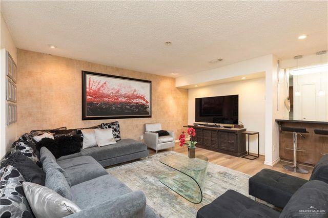 200 E Yuma Avenue 36, Mcallen, TX 78503