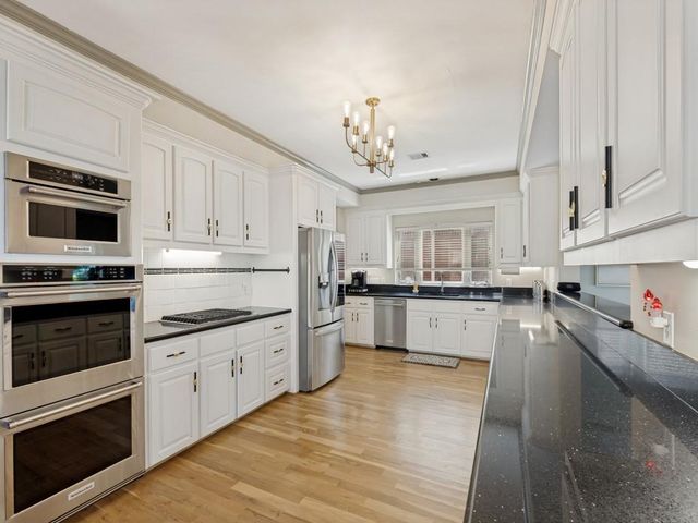 7312 Offats Point Circle, Galveston, TX 77551