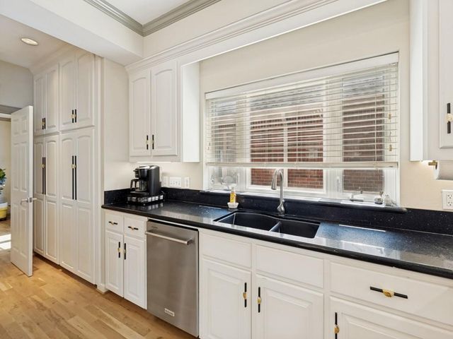 7312 Offats Point Circle, Galveston, TX 77551
