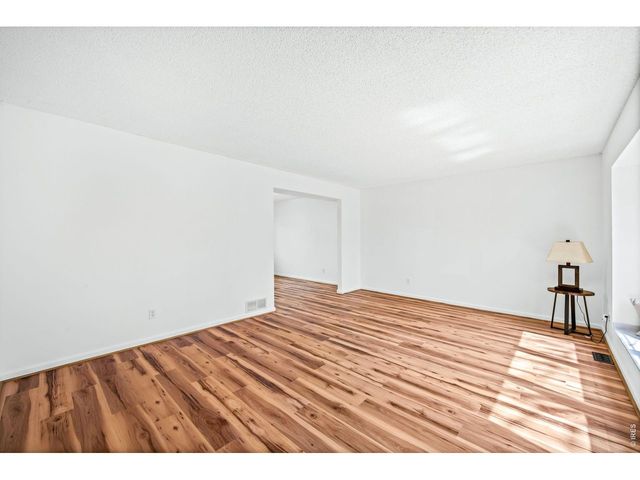 2942 Spinnaker Pl, Longmont, CO 80503