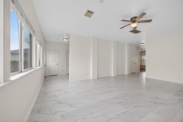 20747 Settlers Lake Circle N, Katy, TX 77449