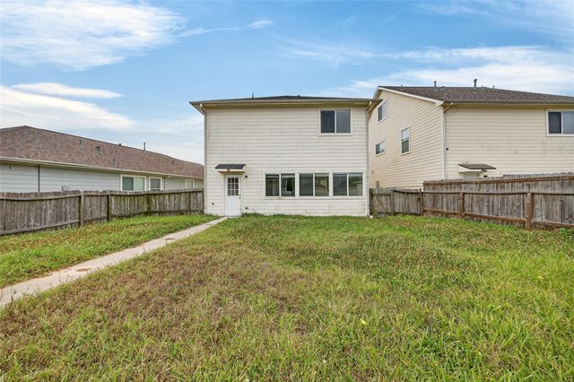 20747 Settlers Lake Circle N, Katy, TX 77449