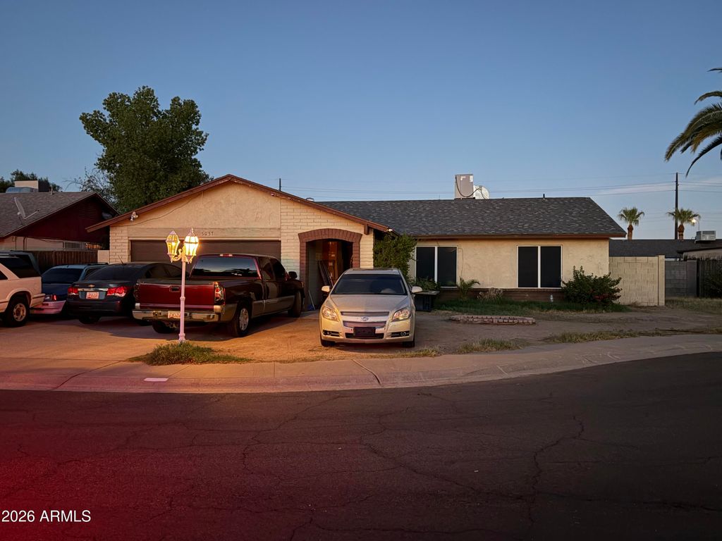 5057 N 71ST Lane, Glendale, AZ 85303