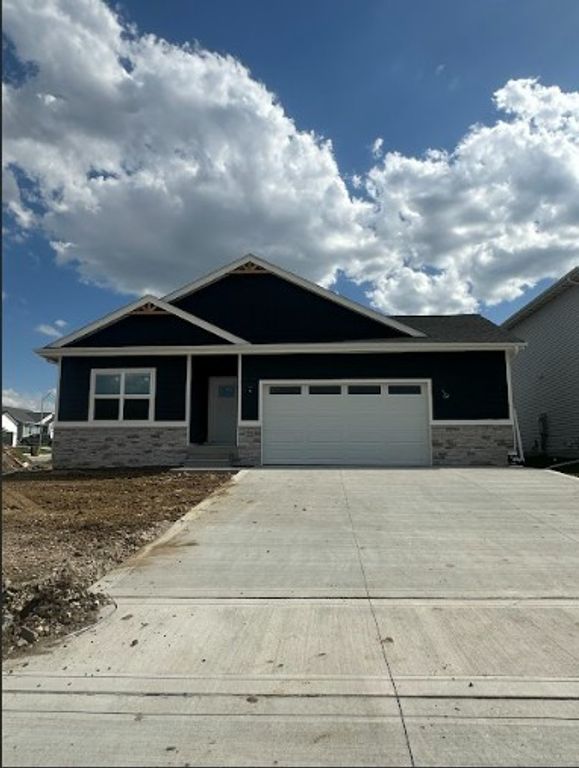 1962 17 Avenue SE, Altoona, IA 50009