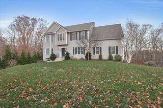 7 Jet Brook Road, Newtown, CT 06470