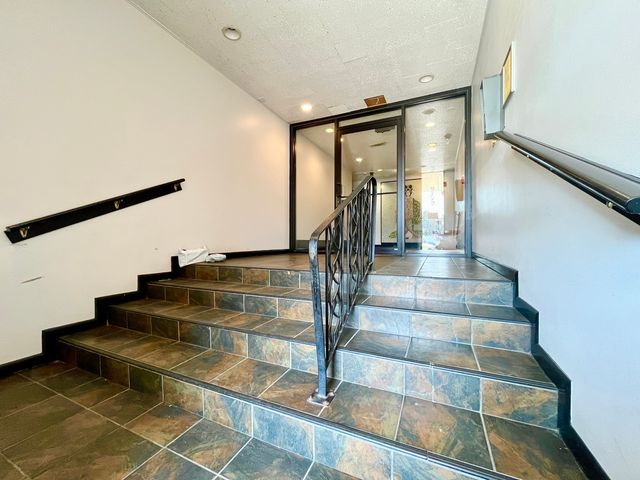 9725 S Karlov Avenue 501, Oak Lawn, IL 60453