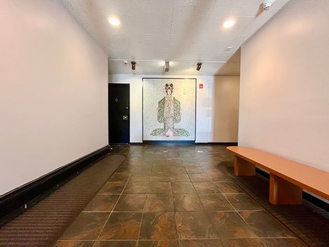 9725 S Karlov Avenue 501, Oak Lawn, IL 60453