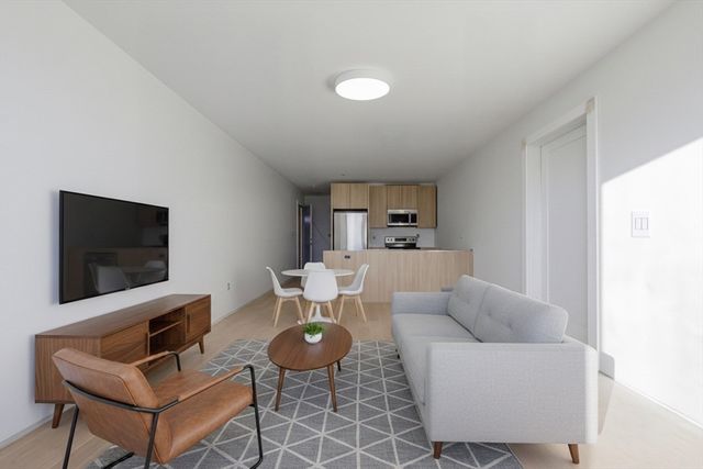 1035 Commonwealth Ave 501, Boston, MA 02215