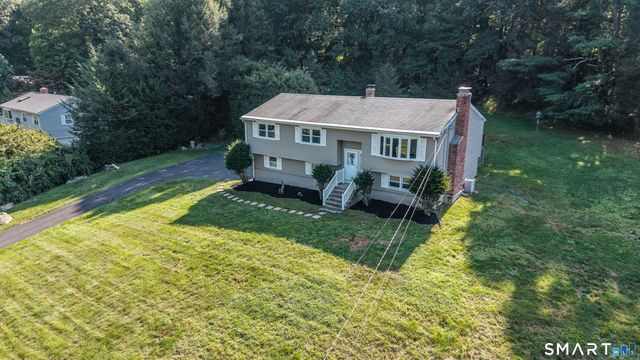 121 Longfellow Road, Shelton, CT 06484