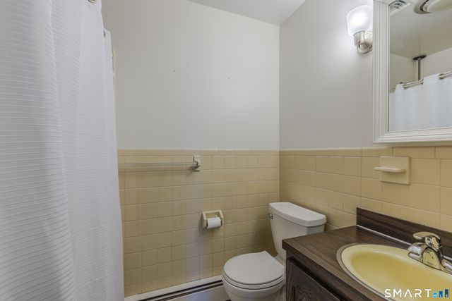 121 Longfellow Road, Shelton, CT 06484