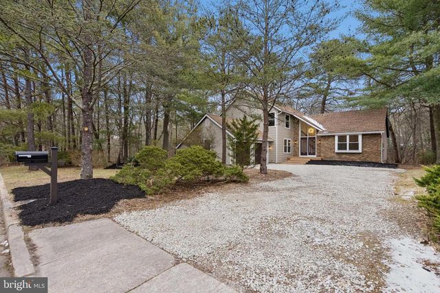 13 BARCLAY LN, Voorhees, NJ 08043