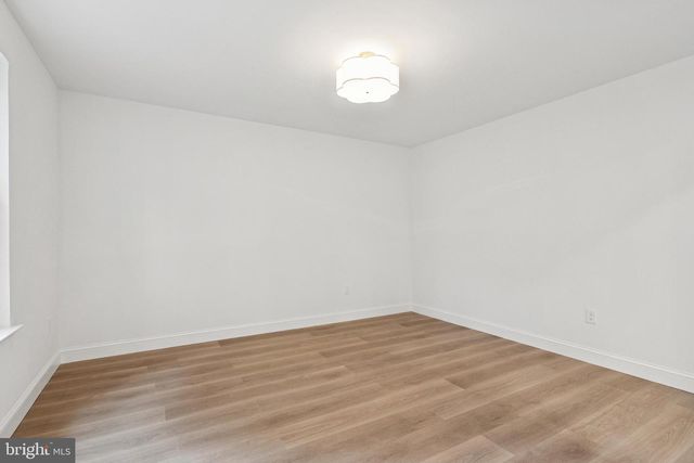 13 BARCLAY LN, Voorhees, NJ 08043