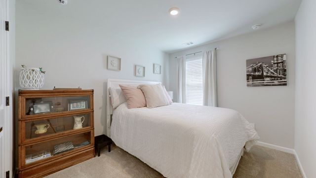 464 Augustine Dr, Lebanon, TN 37087