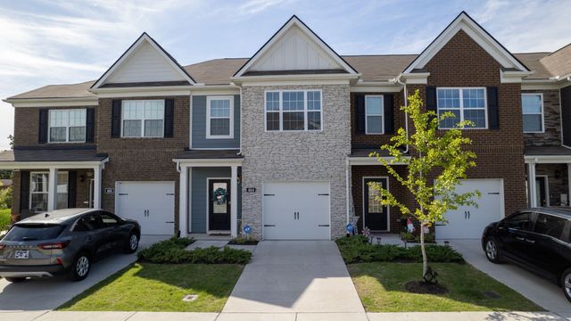 464 Augustine Dr, Lebanon, TN 37087