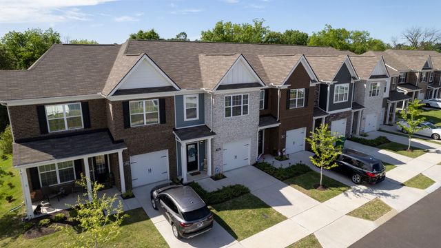 464 Augustine Dr, Lebanon, TN 37087