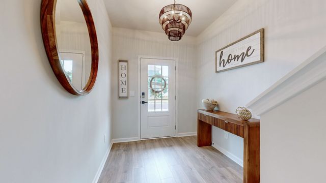 464 Augustine Dr, Lebanon, TN 37087