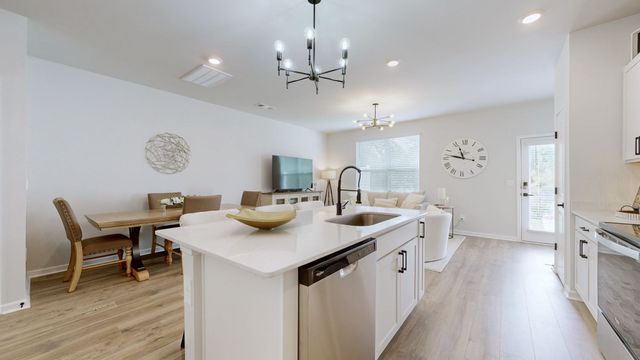 464 Augustine Dr, Lebanon, TN 37087