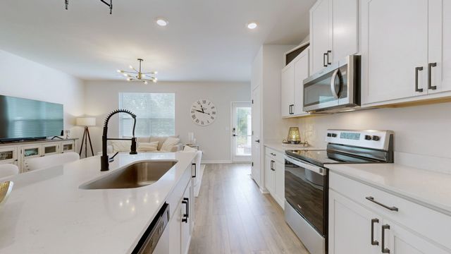 464 Augustine Dr, Lebanon, TN 37087
