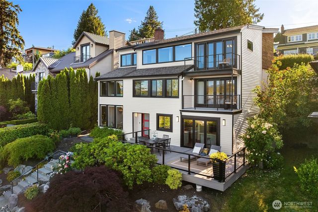 917 Lake Washington Boulevard S, Seattle, WA 98144