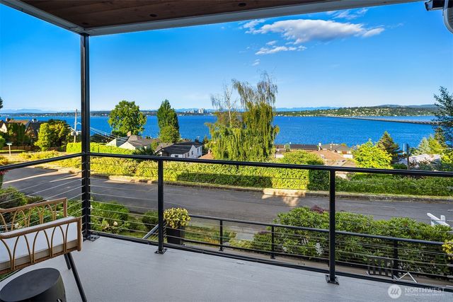 917 Lake Washington Boulevard S, Seattle, WA 98144