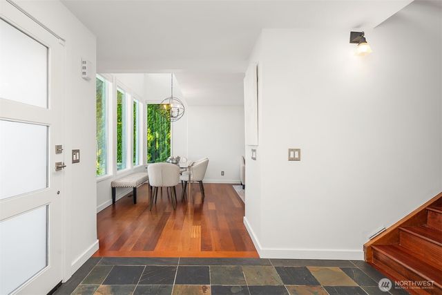 917 Lake Washington Boulevard S, Seattle, WA 98144