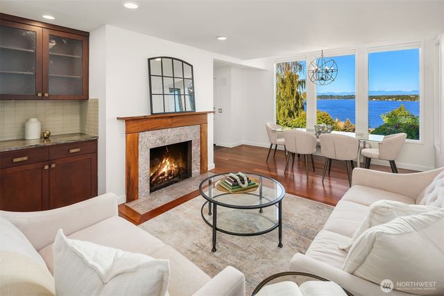 917 Lake Washington Boulevard S, Seattle, WA 98144