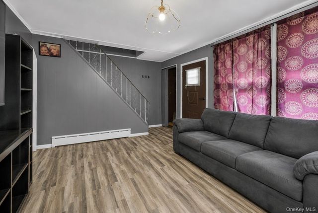 11 1st Place, Mastic, NY 11950