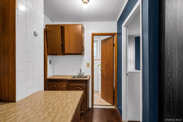 11 1st Place, Mastic, NY 11950