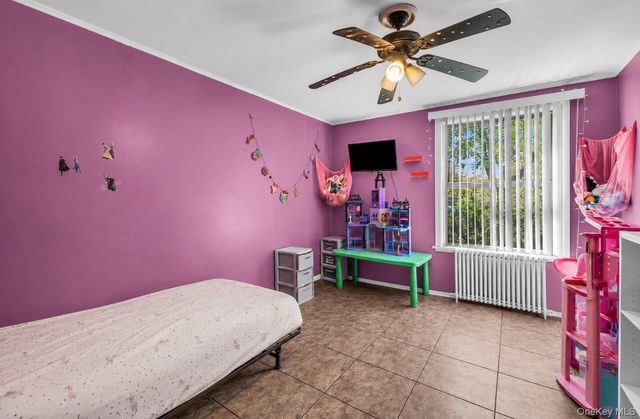 11 1st Place, Mastic, NY 11950