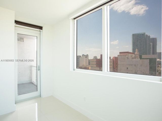 244 Biscayne Blvd 2102, Miami, FL 33132