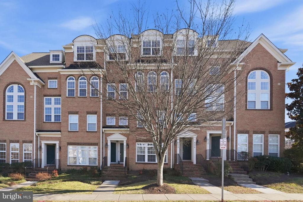 9534 WALKER WAY, Manassas Park, VA 20111