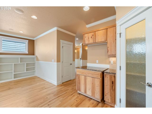 6114 Ne 80TH Ct, Vancouver, WA 98662