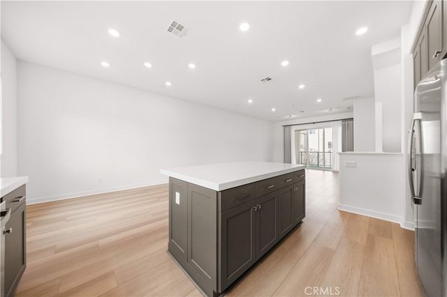 312 Tank, Irvine, CA 92618