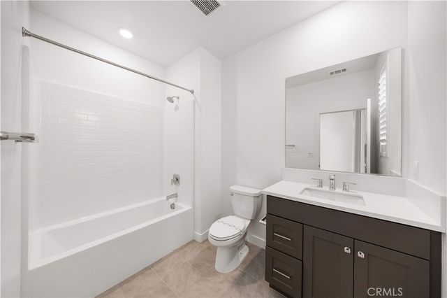 312 Tank, Irvine, CA 92618