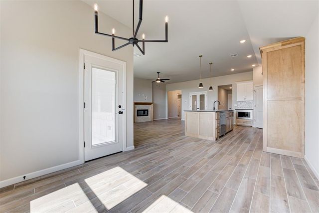 629 Honey Springs Lane, Shawnee, OK 74804