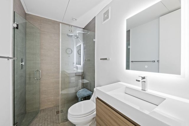 900 NE 4th Street B4, Fort Lauderdale, FL 33301