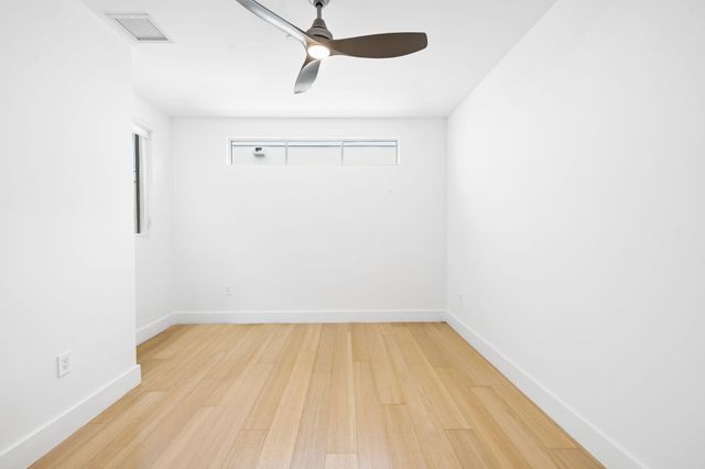 900 NE 4th Street B4, Fort Lauderdale, FL 33301