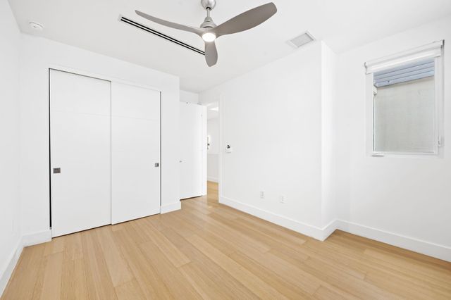 900 NE 4th Street B4, Fort Lauderdale, FL 33301