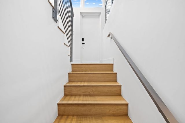 900 NE 4th Street B4, Fort Lauderdale, FL 33301