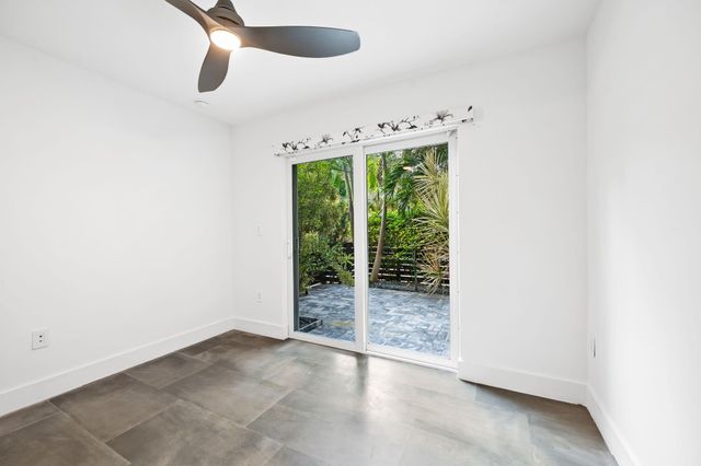 900 NE 4th Street B4, Fort Lauderdale, FL 33301