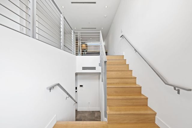 900 NE 4th Street B4, Fort Lauderdale, FL 33301