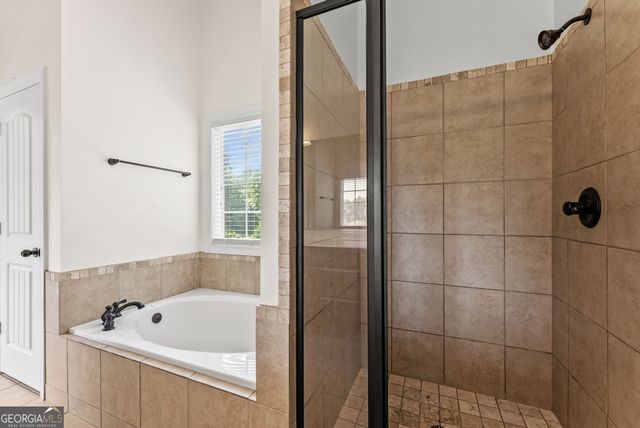 3142 Whitlow Creek Drive, Bishop, GA 30621