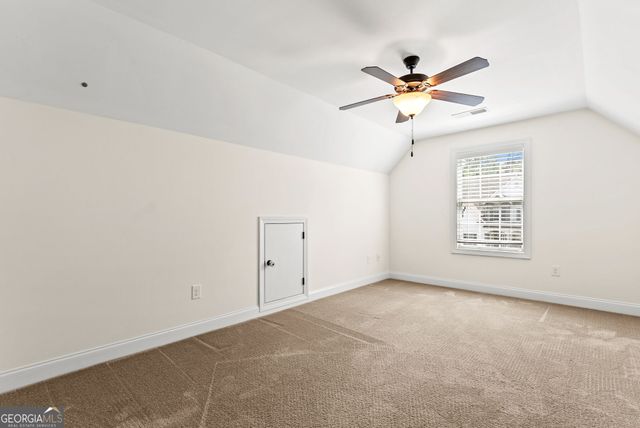 3142 Whitlow Creek Drive, Bishop, GA 30621