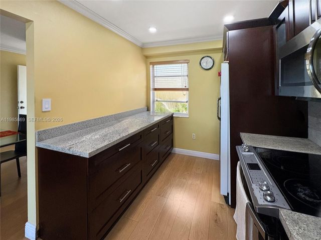 4525 W 20th Ave 529, Hialeah, FL 33012