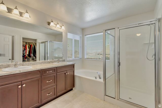 6176 W RIDGE MESA CIR, West Valley City, UT 84128