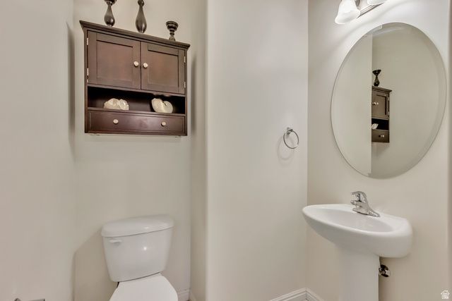 6176 W RIDGE MESA CIR, West Valley City, UT 84128