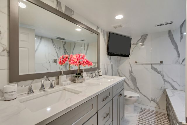 6176 W RIDGE MESA CIR, West Valley City, UT 84128