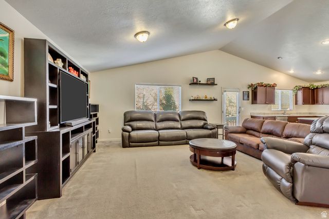 6176 W RIDGE MESA CIR, West Valley City, UT 84128